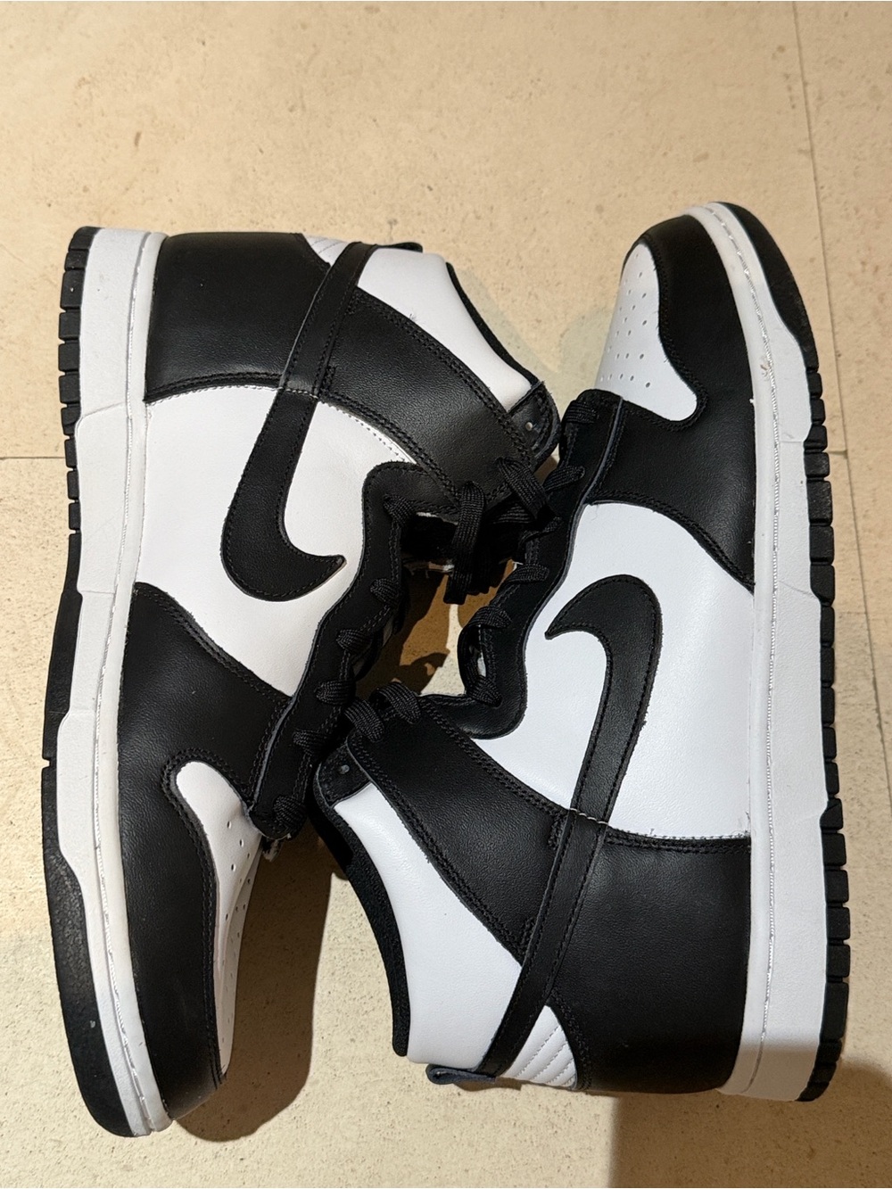 Men’s Black & White High-Top Sneakers Nike Dunks